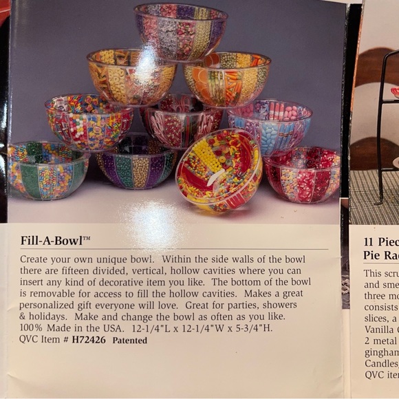 Large plastic serving bowl interchangeable for holiday decor new unused - Picture 3 of 3